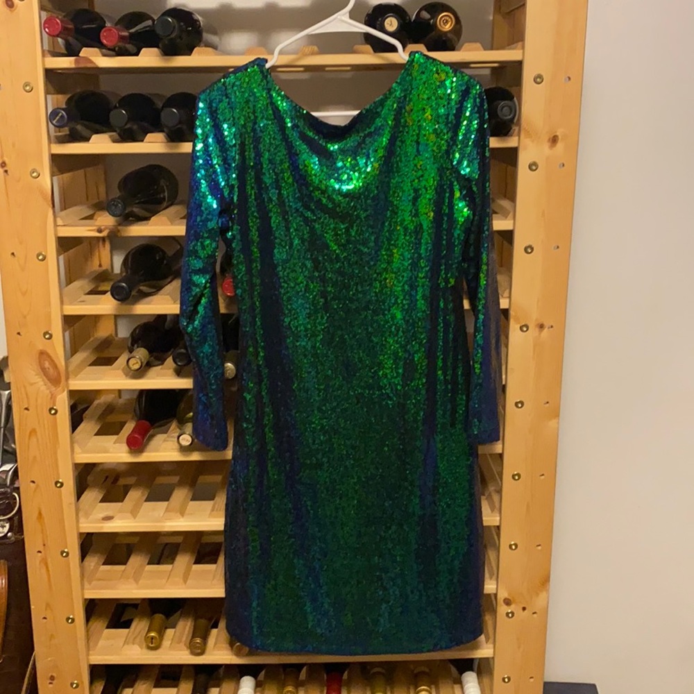 Women’s dress